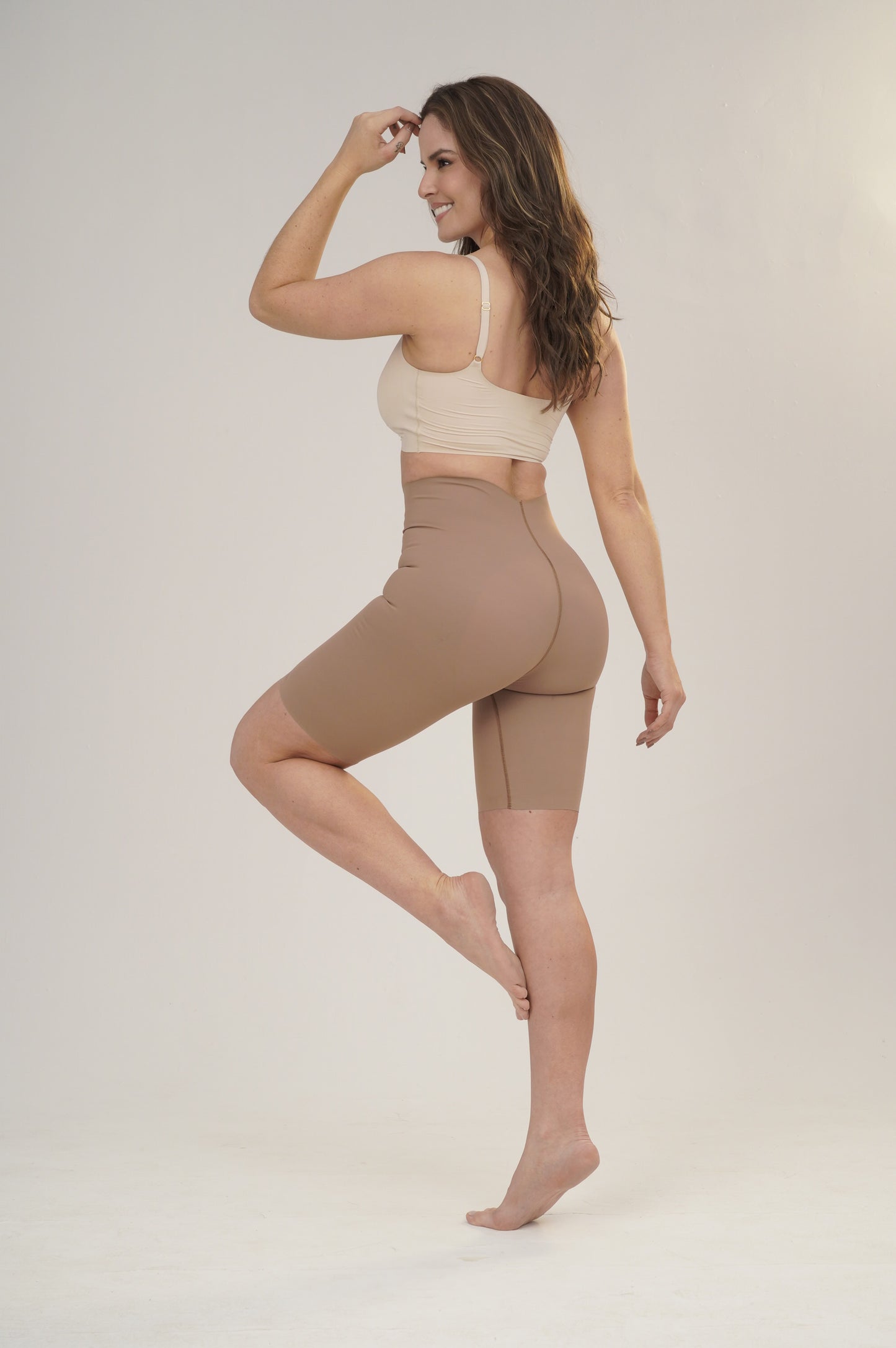 HIGH WAIST SHORT