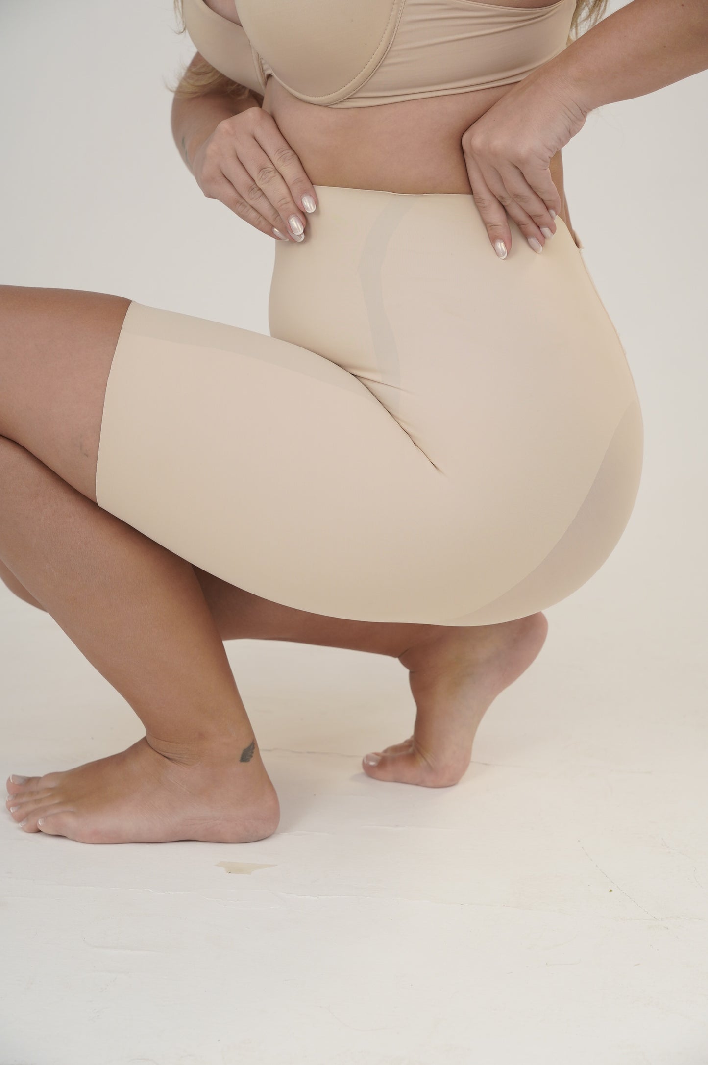 HIGH WAIST SHORT